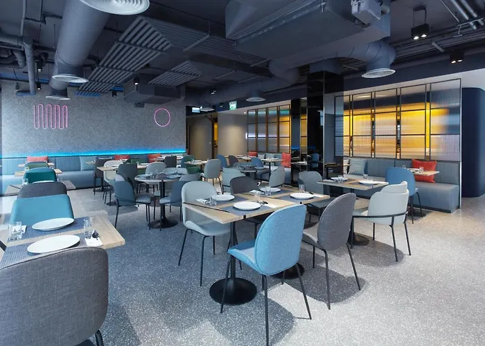The Quarter Silom By Uhg 4*