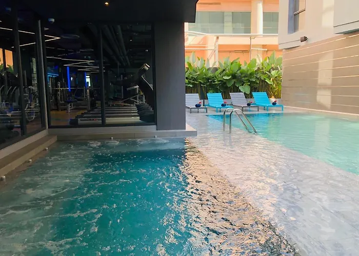 Hotel The Quarter Silom By Uhg Bangkok