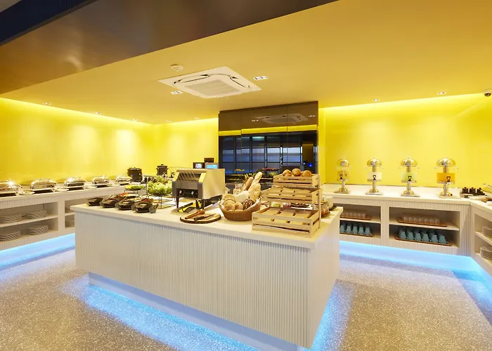 The Quarter Silom By Uhg Hotel