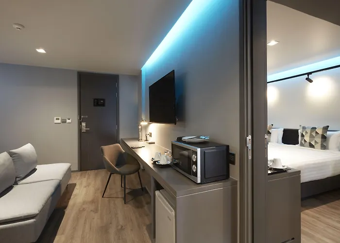 Hotel The Quarter Silom By Uhg 4*