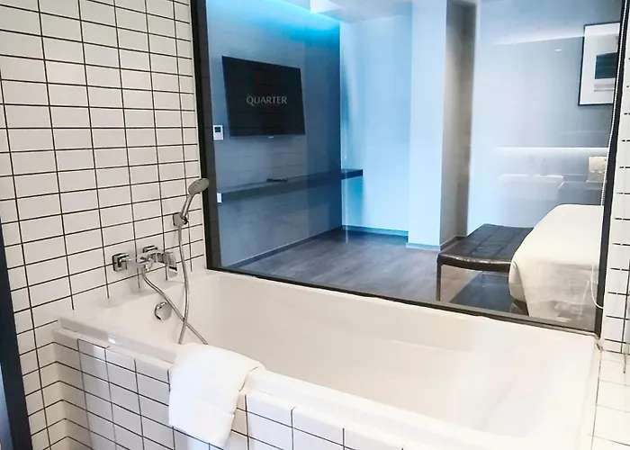 Hotel The Quarter Silom By Uhg Bangkok