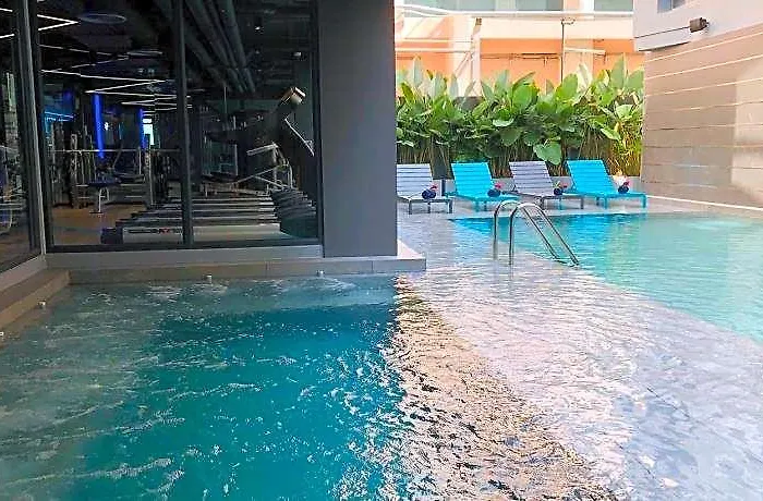 The Quarter Silom By Uhg Hotel