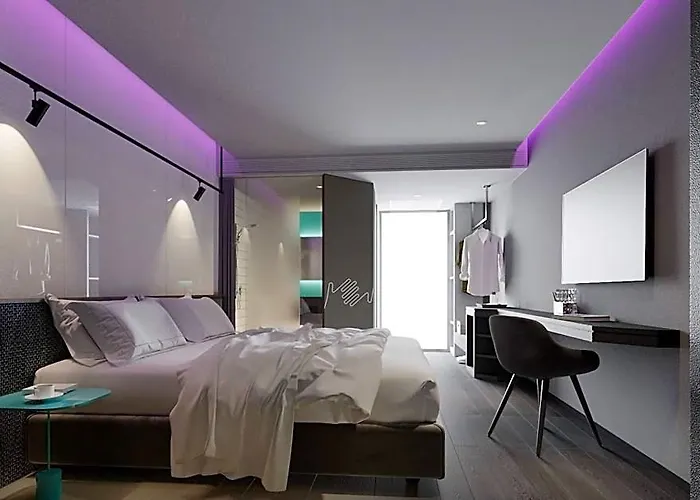 Hotel The Quarter Silom By Uhg 4*