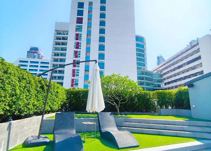 The Quarter Silom By Uhg 4*